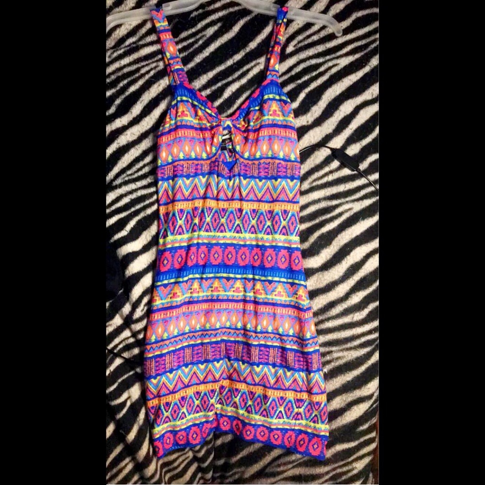 Mini bodycon tribal print dress